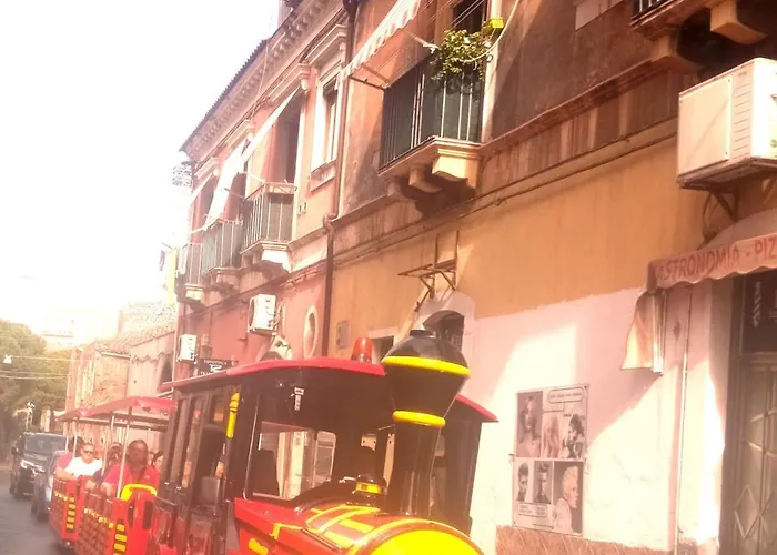 Fikus Relax Castello Ursino